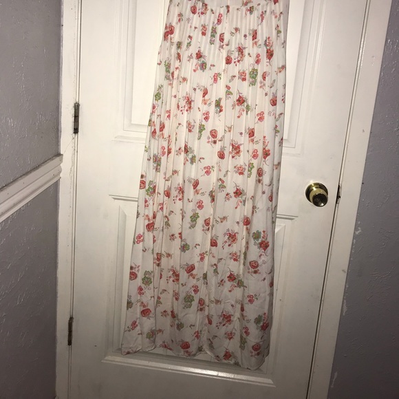 Dress - Picture 4 of 8